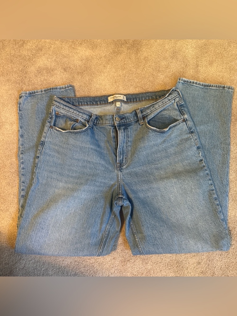 Abercrombie and Fitch The Straight Mid Rise